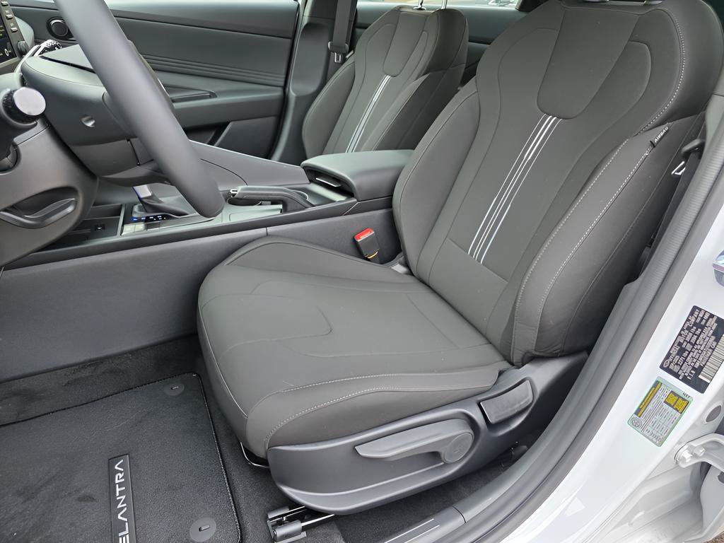 New 2026 Hyundai Elantra Sport w/ Cargo Package FWD image 13