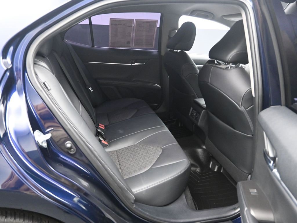 Used 2021 Toyota Camry XSE image 27