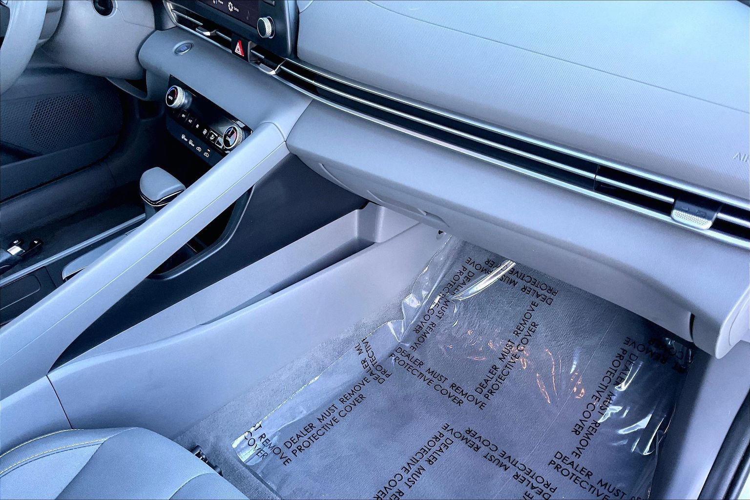 Used 2021 Hyundai Elantra SEL w/ Cargo Package image 19