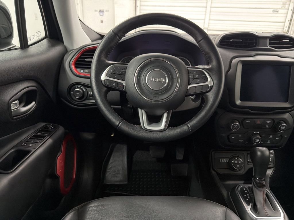 Used 2023 Jeep Renegade Trailhawk w/ Trailhawk Elite Group AWD/4WD image 22