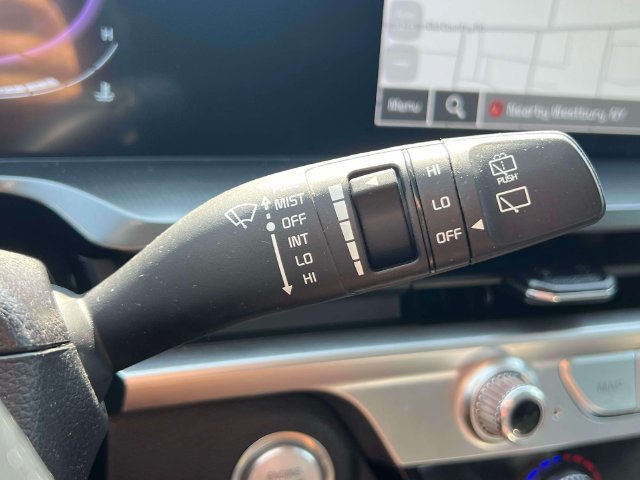 Used 2025 Kia Telluride S AWD/4WD image 26
