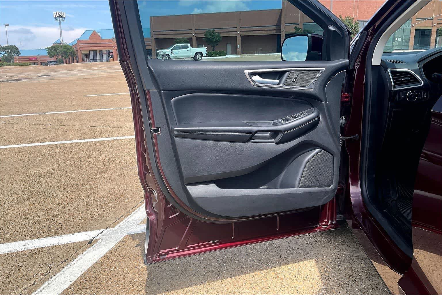 Used 2022 Ford Edge SEL w/ Convenience Package AWD/4WD image 26