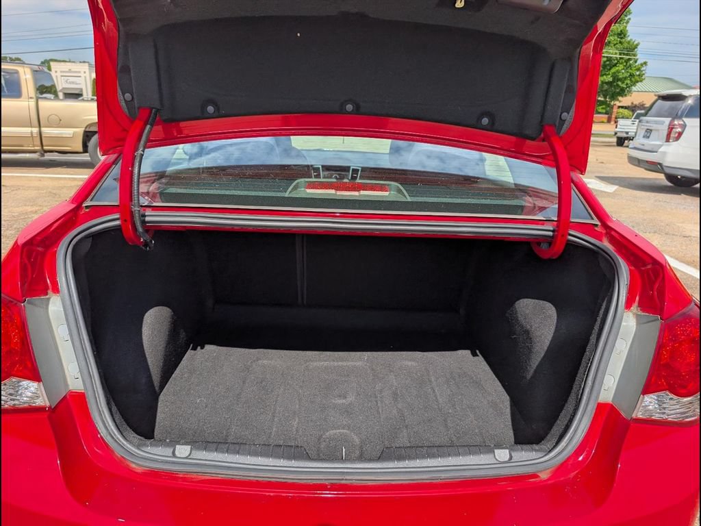 Used 2014 Chevrolet Cruze LT w/ RS Package FWD image 21