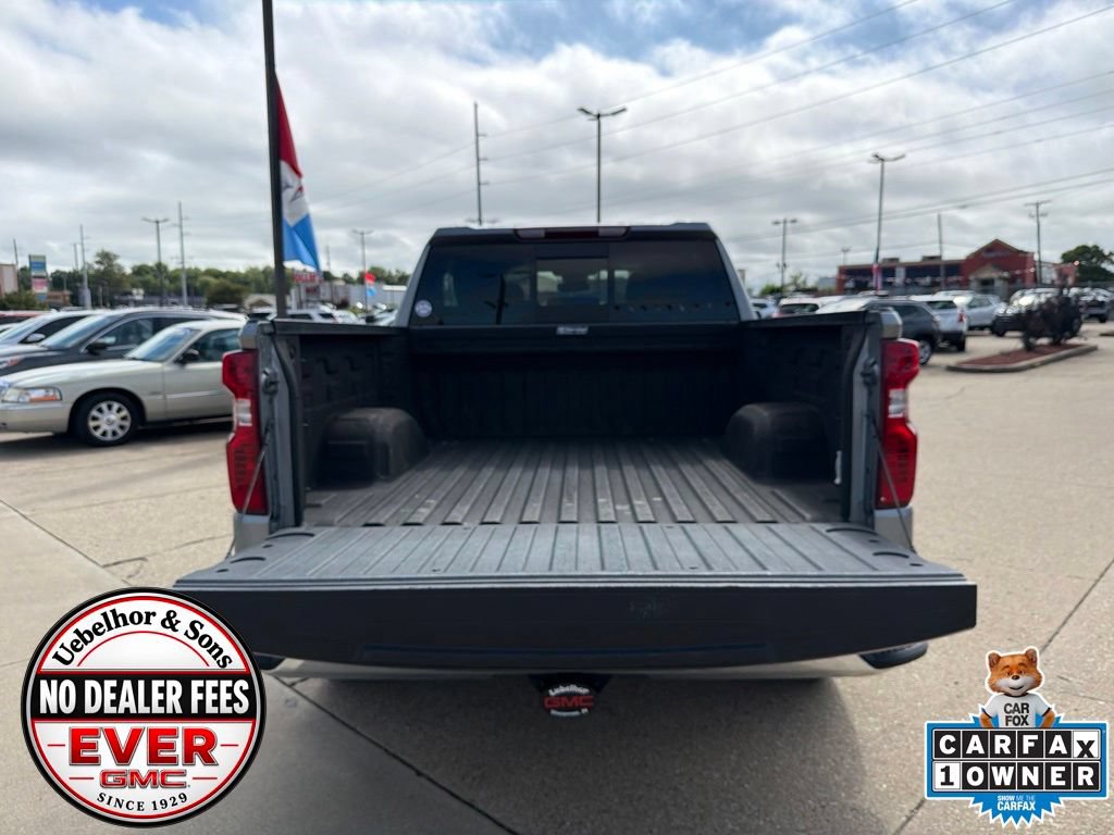 Used 2024 Chevrolet Silverado 1500 LT w/ Leather Package AWD/4WD image 9