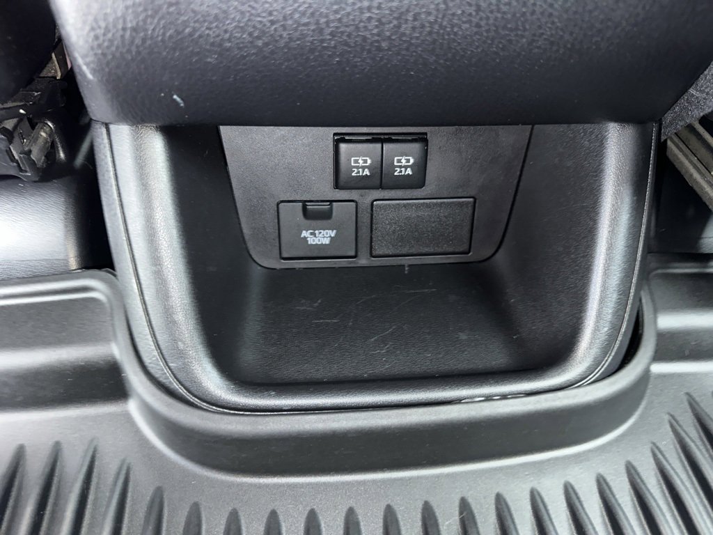 Used 2018 Toyota Highlander XLE image 26