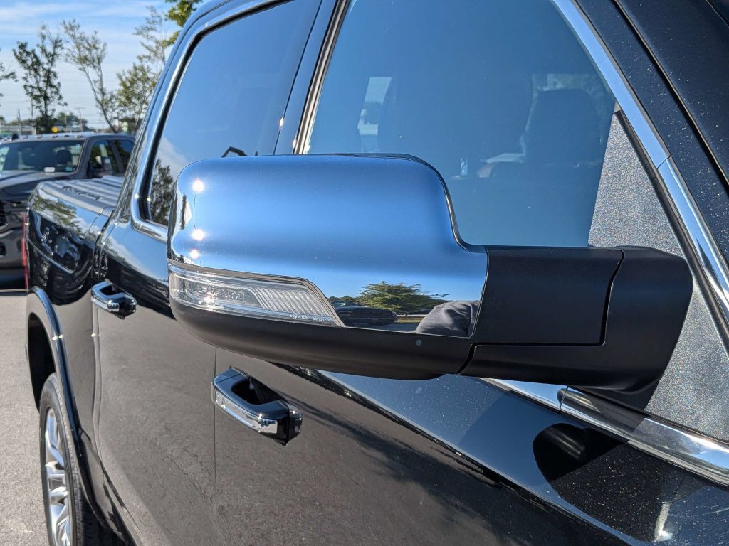 Used 2022 RAM 1500 Limited AWD/4WD image 11