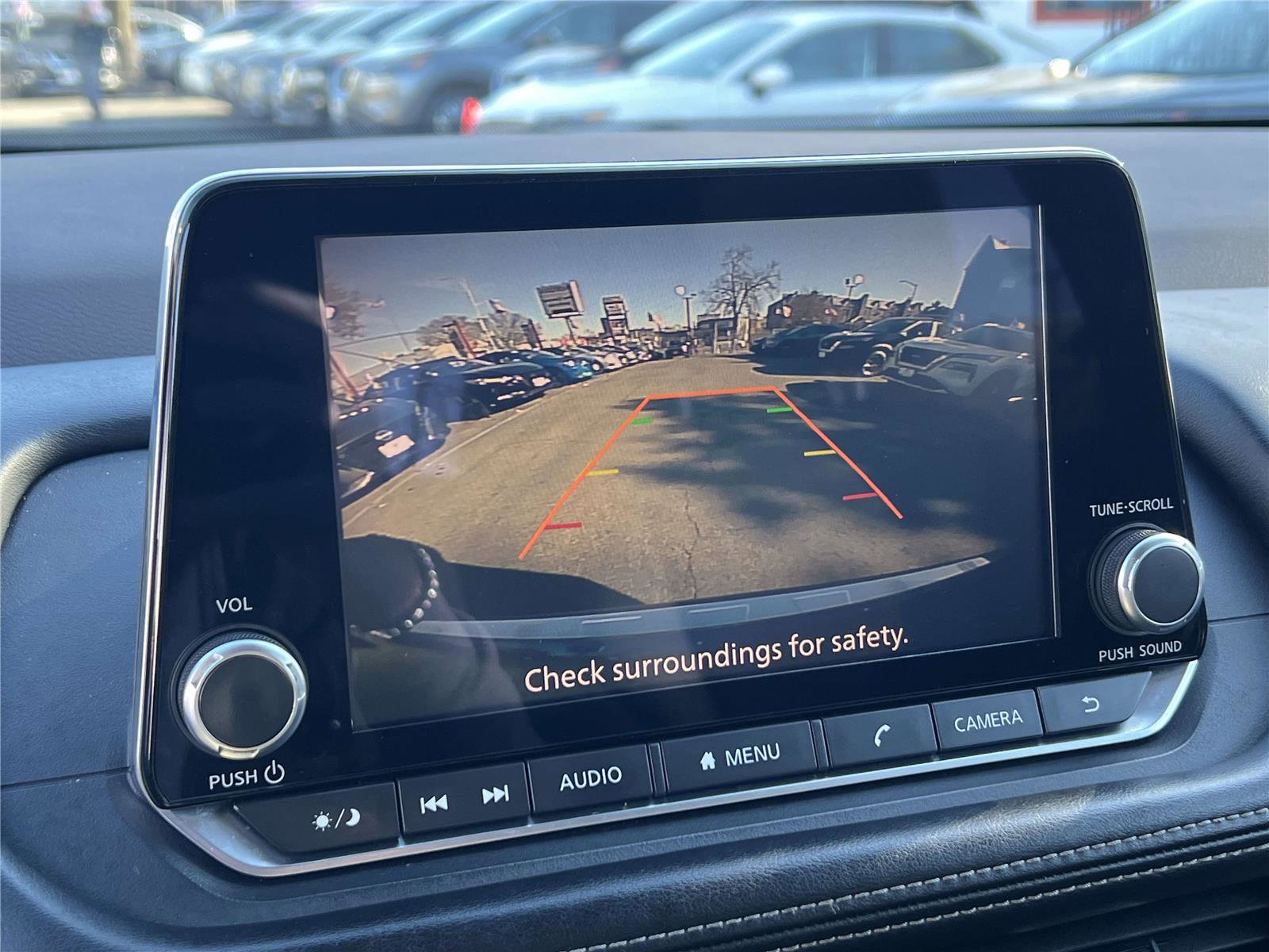 Used 2022 Nissan Rogue SV image 35