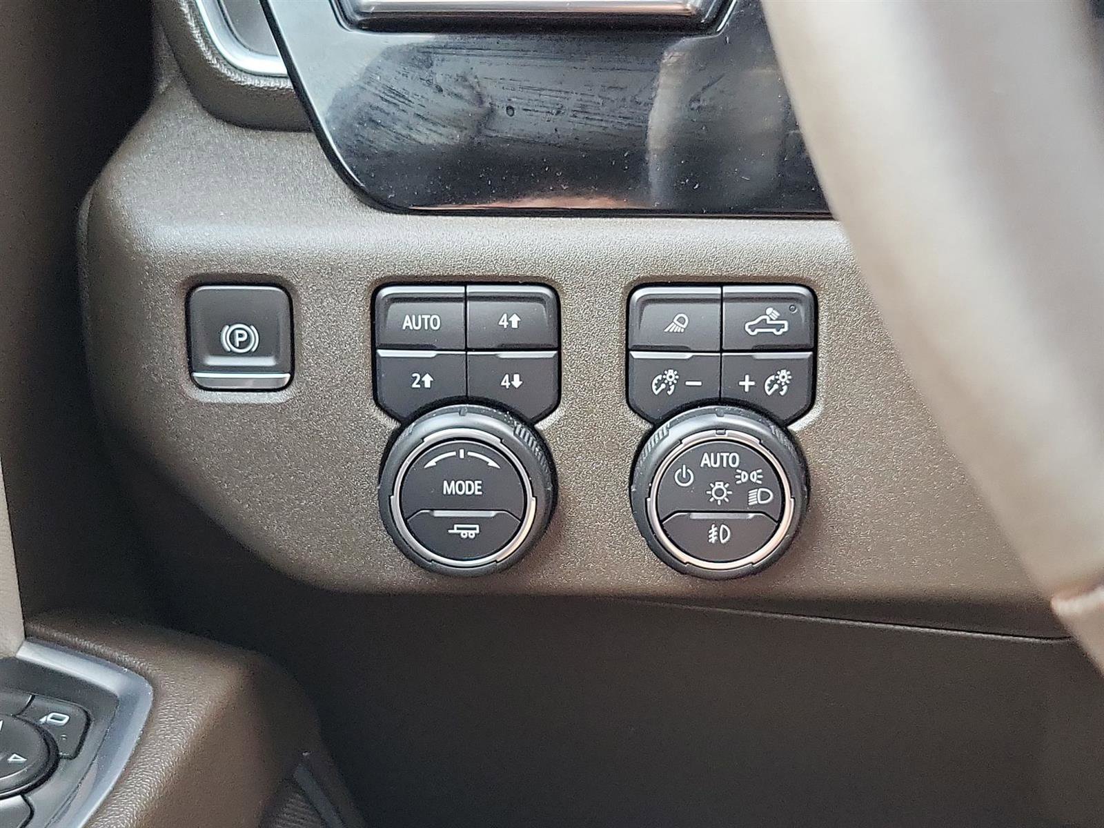 Used 2023 Chevrolet Silverado 1500 LTZ w/ LTZ Convenience Package II image 17