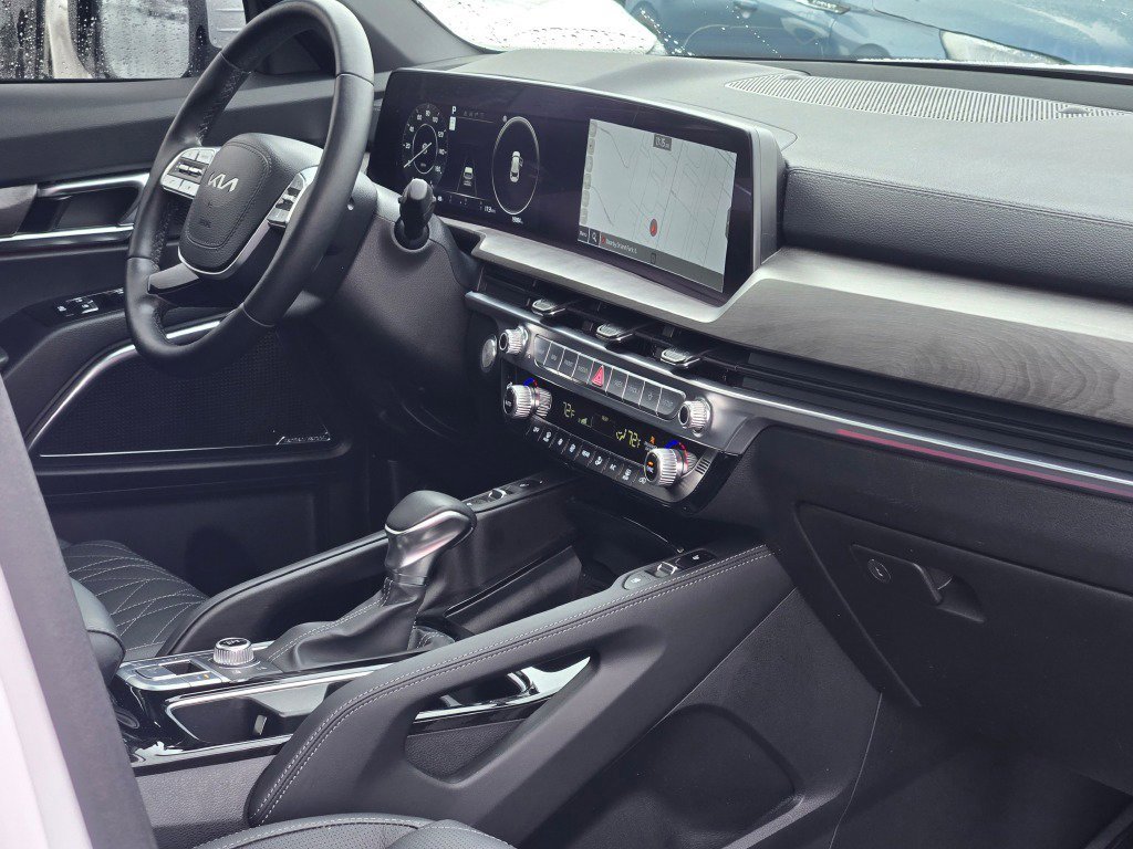 Used 2024 Kia Telluride SX X-Pro image 8