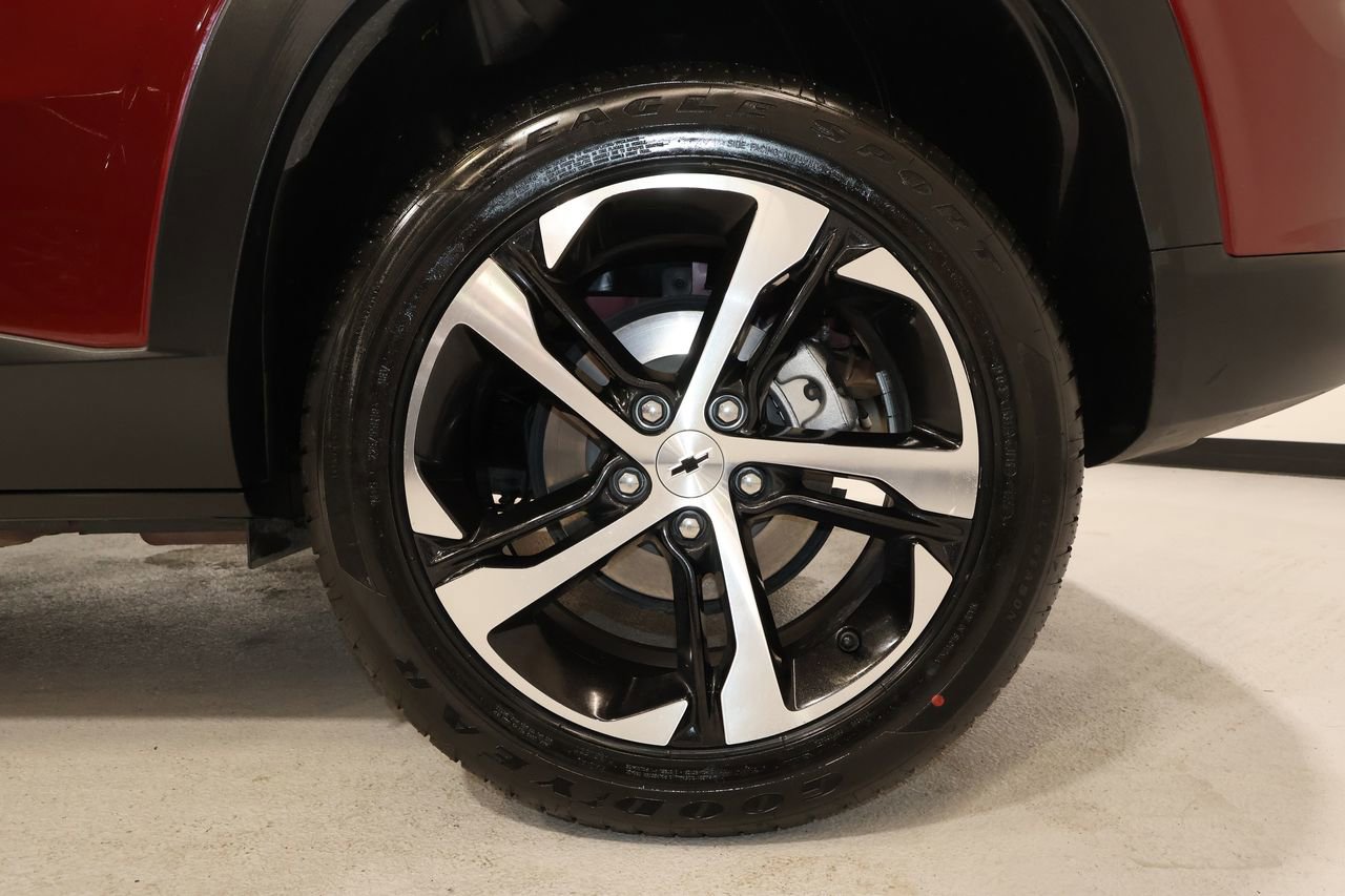 Certified 2024 Chevrolet Trax RS w/ Driver Confidence Package FWD image 31