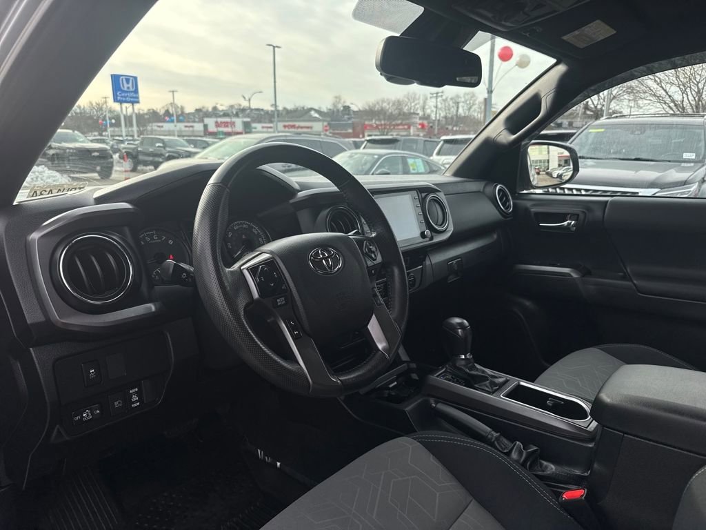 Used 2023 Toyota Tacoma TRD Off-Road image 15