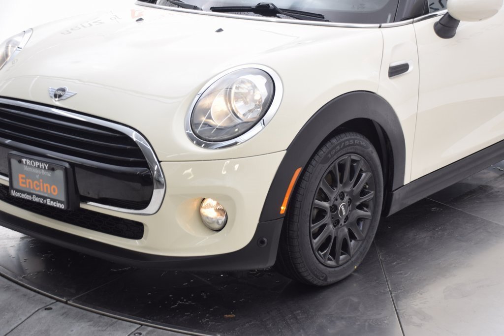 Used 2018 MINI Cooper Convertible image 10