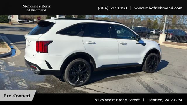 Used 2023 Kia Sorento SX image 2