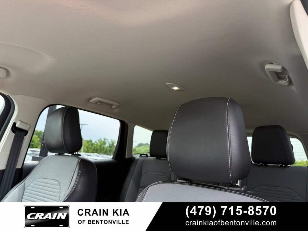 Used 2019 Ford Escape SE FWD image 23