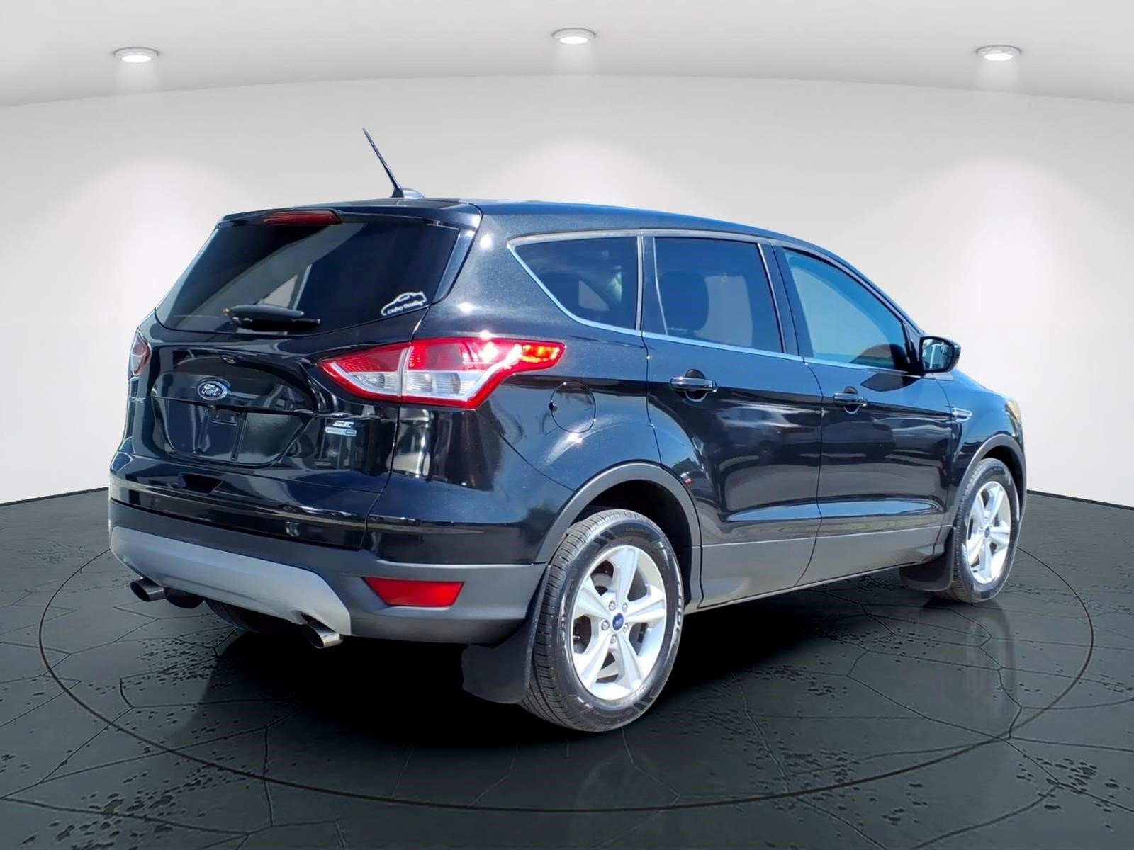 Used 2015 Ford Escape SE AWD/4WD image 3