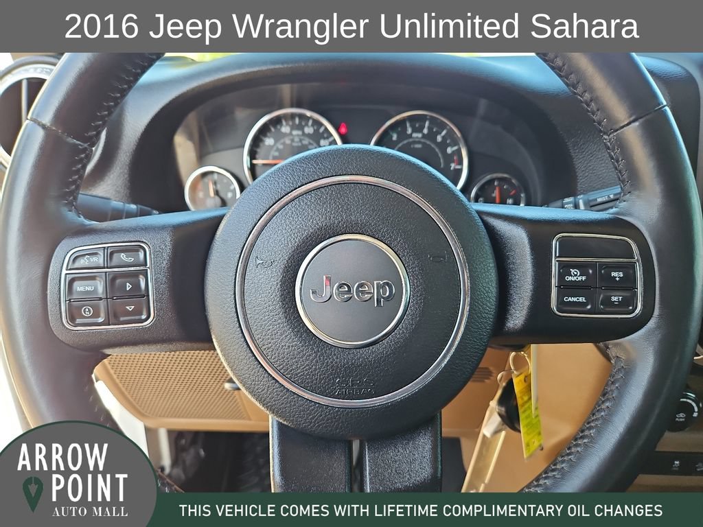 Used 2016 Jeep Wrangler Unlimited Sahara w/ Connectivity Group AWD/4WD image 25