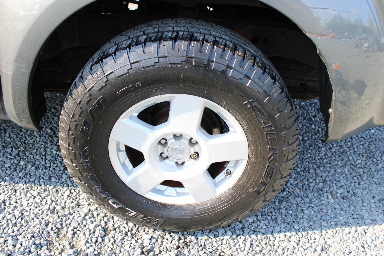 Used 2005 Nissan Frontier SE w/ (P01) Power Pkg AWD/4WD image 25