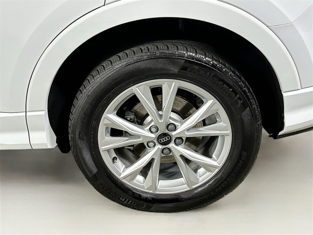 Used 2024 Audi Q3 2.0T Premium image 24
