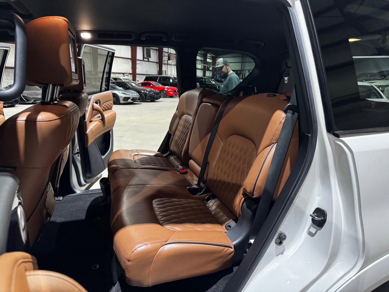 Used 2021 INFINITI QX80 Sensory w/ All-Season Package image 17