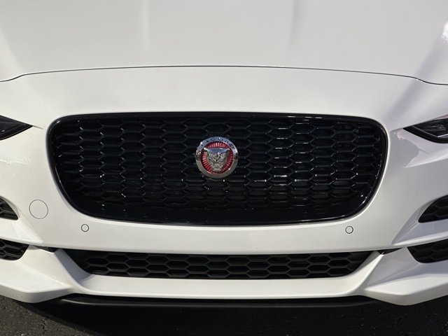 Used 2020 Jaguar XE S image 9