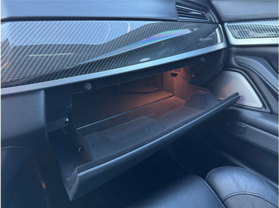 Used 2016 BMW M5 RWD image 36