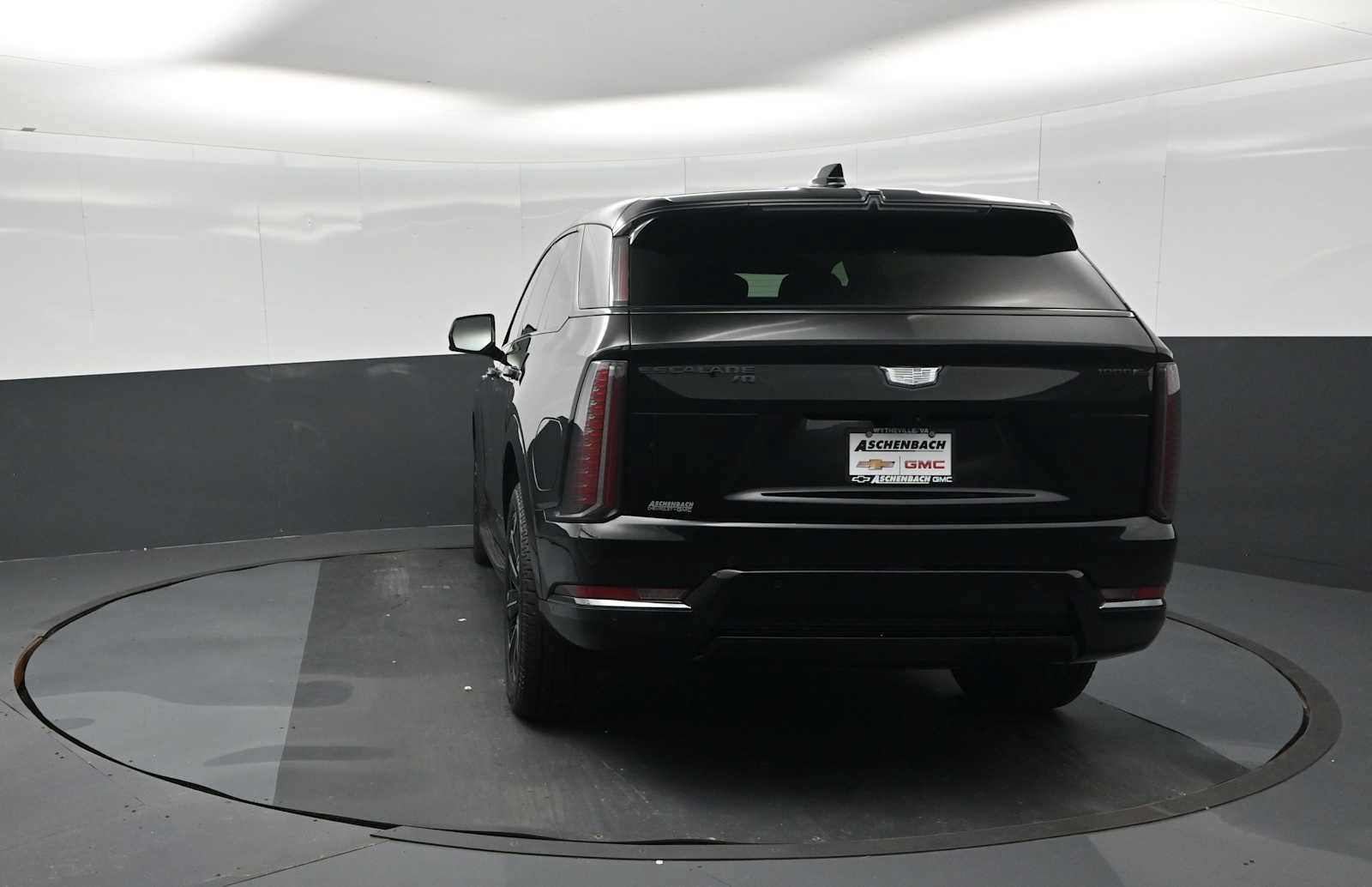 Used 2025 Cadillac Escalade IQ Sport 1 AWD/4WD image 8