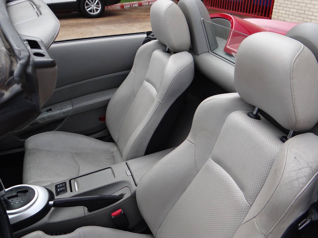 Used 2007 Nissan 350Z Touring RWD image 16