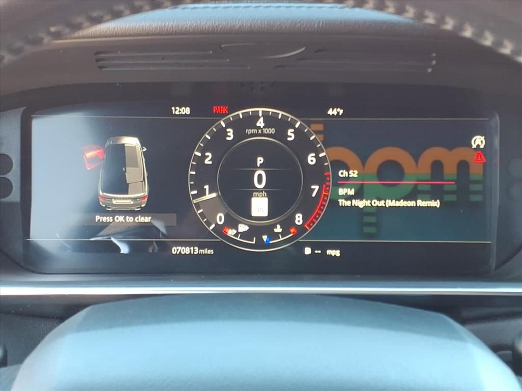 Used 2020 Land Rover Range Rover Sport SE image 18