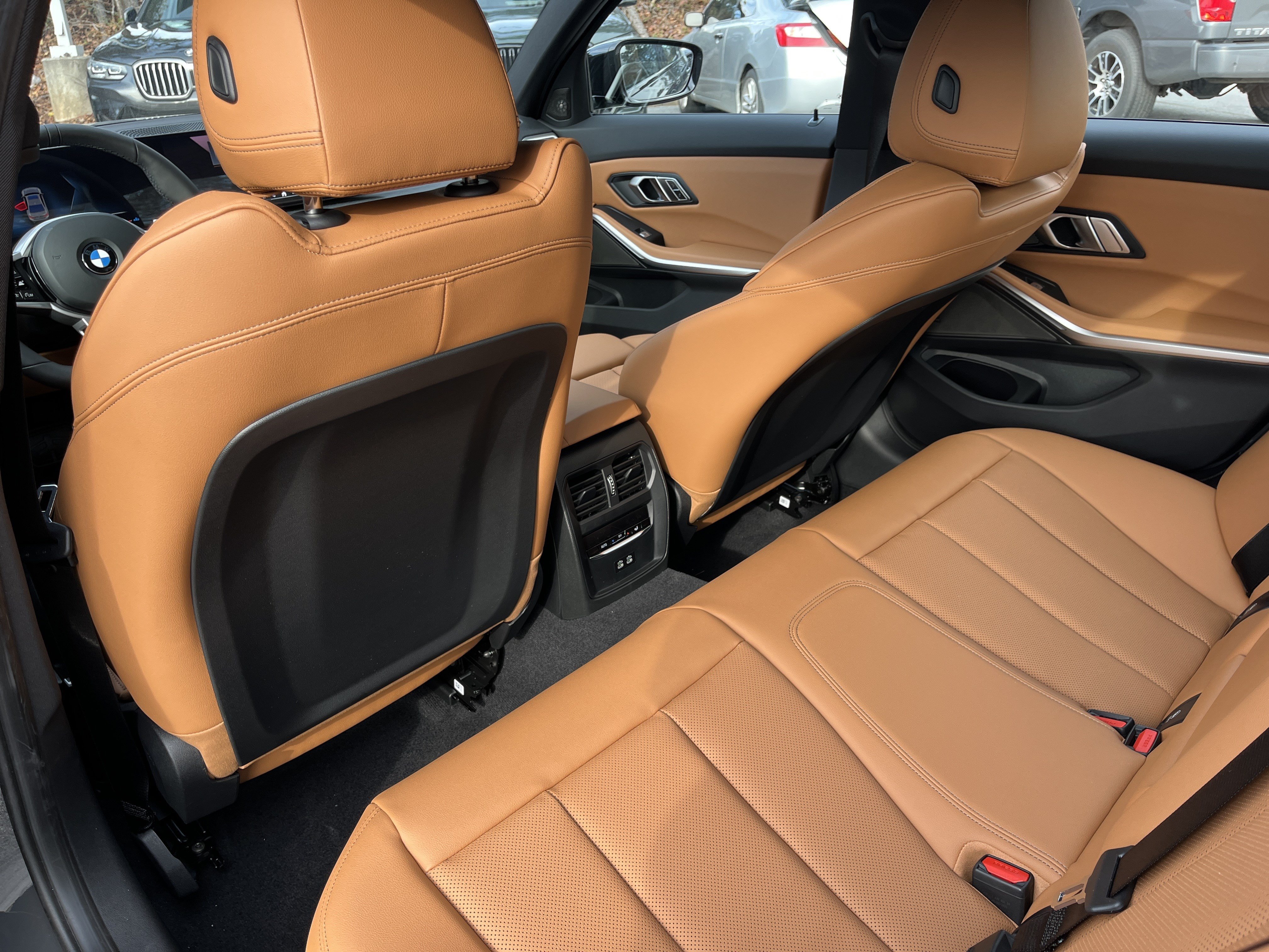 New 2026 BMW 330i Sedan w/ M Sport Package RWD image 21