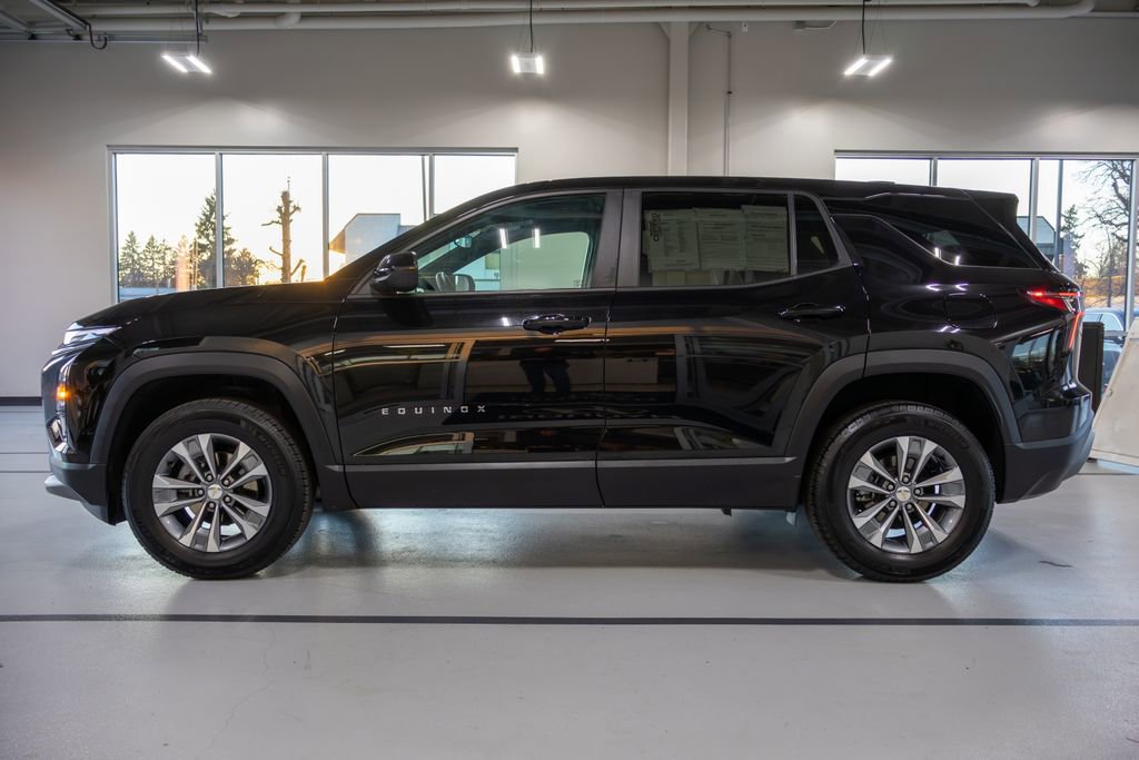 Used 2025 Chevrolet Equinox LT image 10