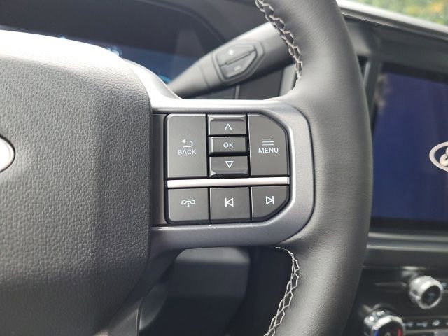 New 2026 Ford F350 Lariat w/ Black Appearance Package image 21