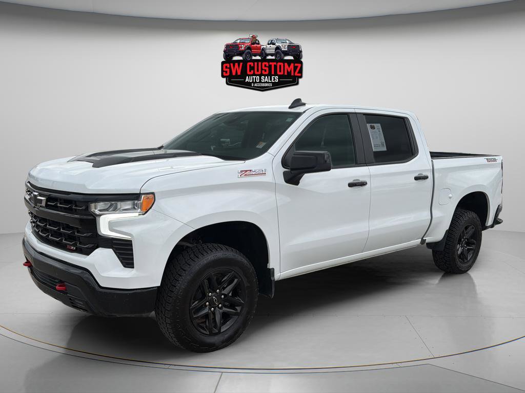 Used 2023 Chevrolet Silverado 1500 LT Trail Boss w/ Protection Package AWD/4WD image 3