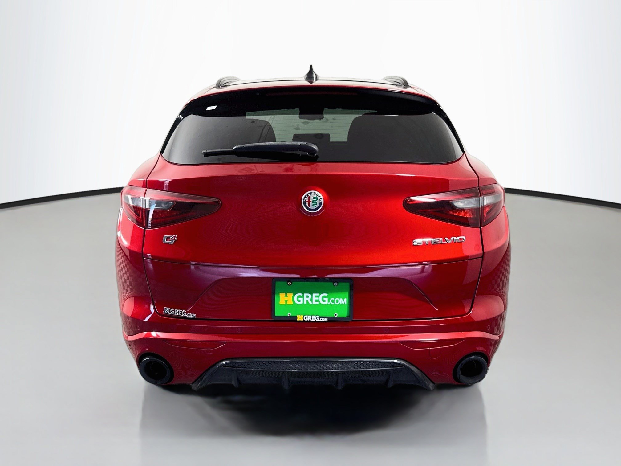 Used 2023 Alfa Romeo Stelvio Veloce AWD/4WD image 8