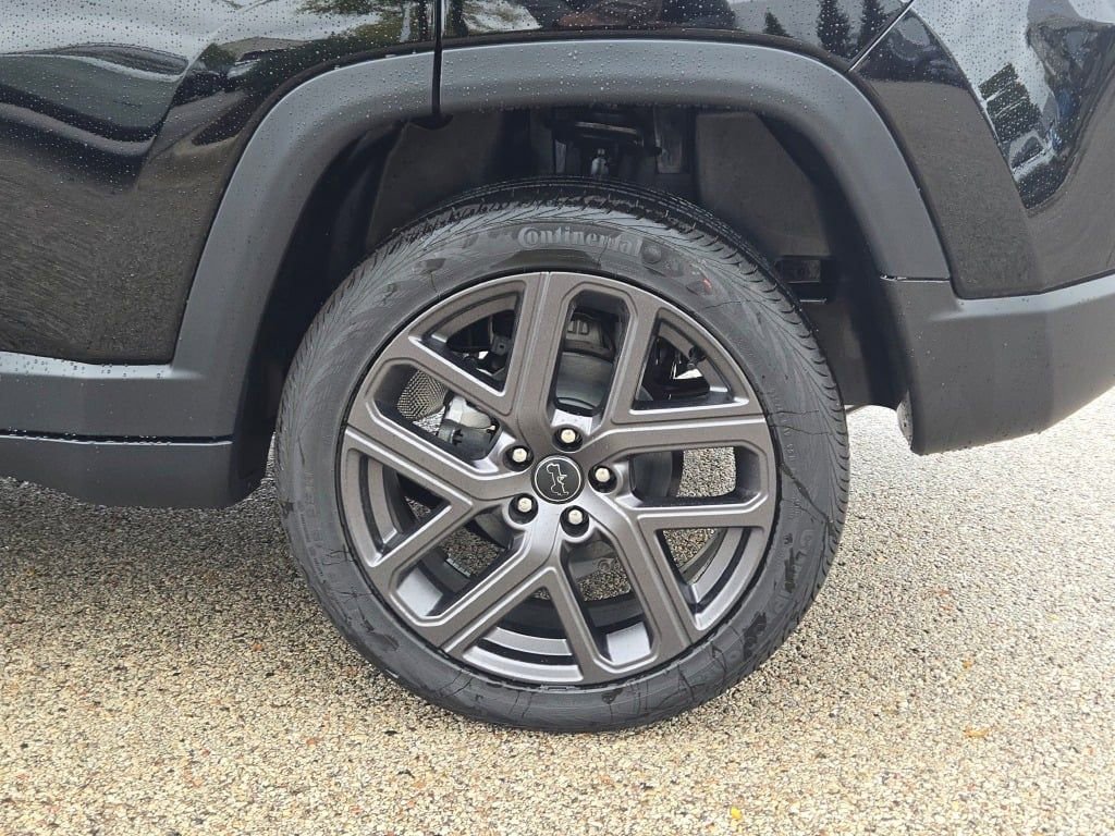 New 2026 Jeep Compass Limited w/ Limited Altitude Pack image 15