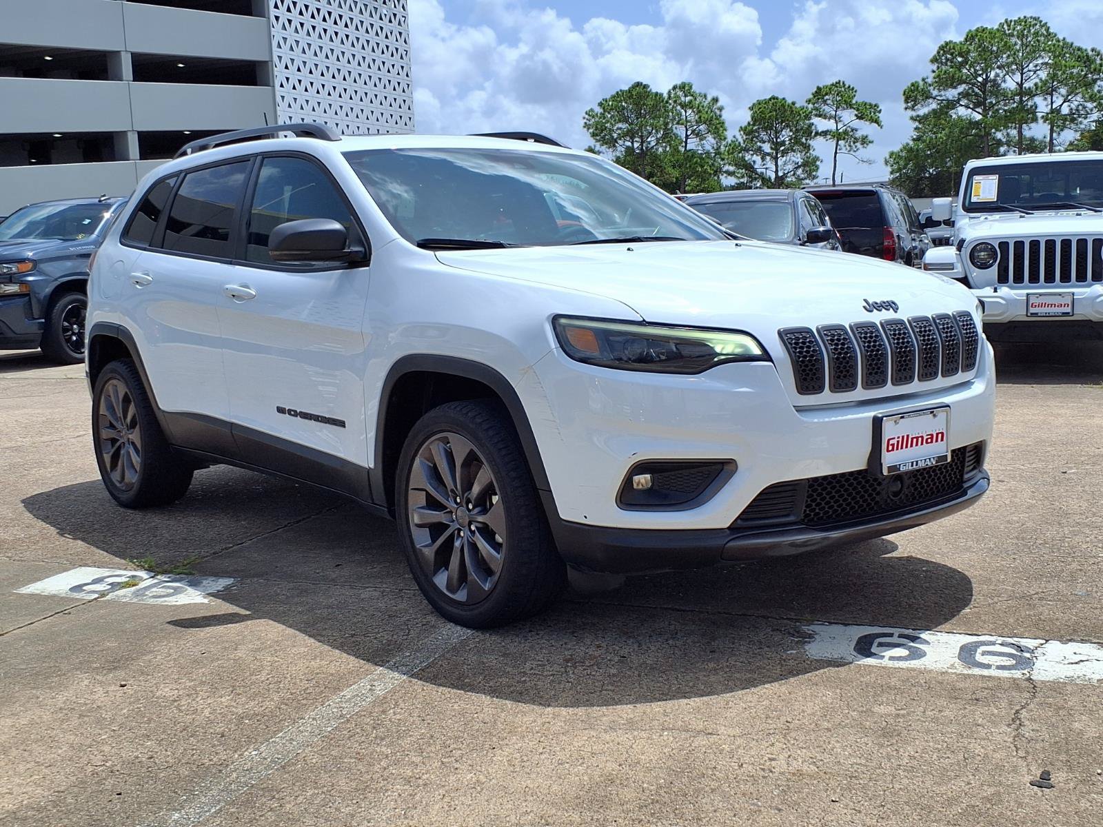 Used 2021 Jeep Cherokee Latitude Lux 80th Anniv w/ Quick Order Package 26U 80TH FWD image 2