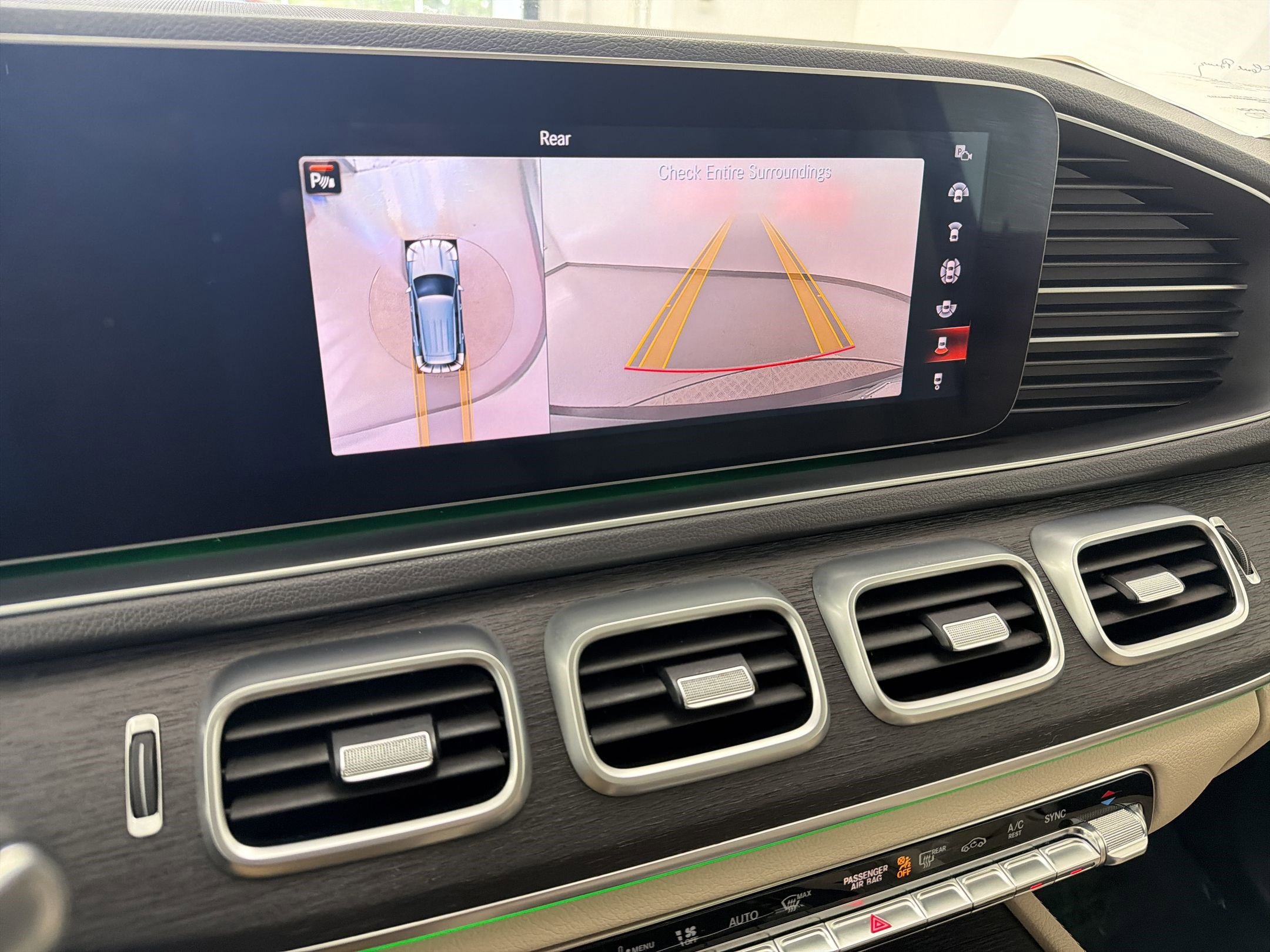 Used 2020 Mercedes-Benz GLE 350 4MATIC image 22