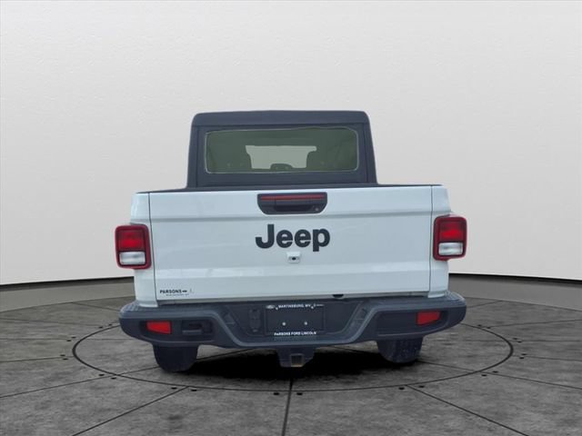 Used 2023 Jeep Gladiator Sport AWD/4WD image 5
