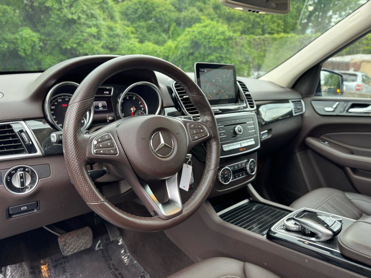 Used 2016 Mercedes-Benz GLE 350 w/ Premium Package image 11