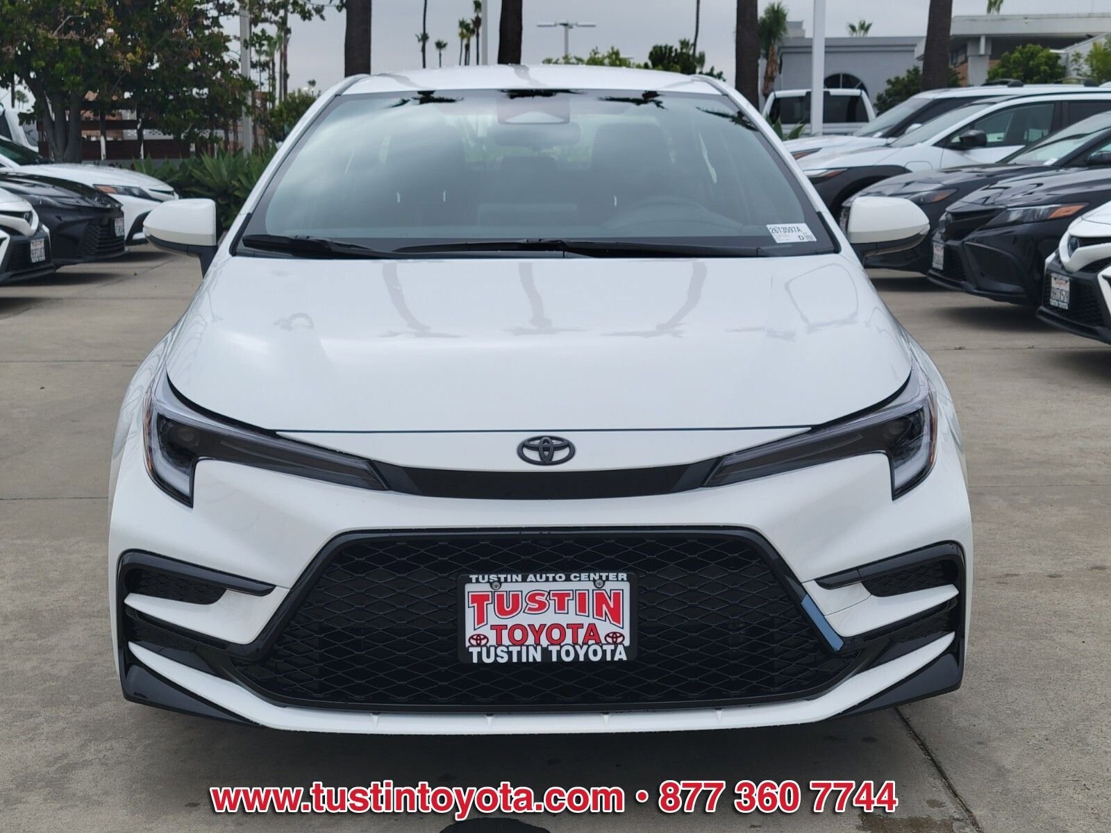 Used 2026 Toyota Corolla SE FWD image 8