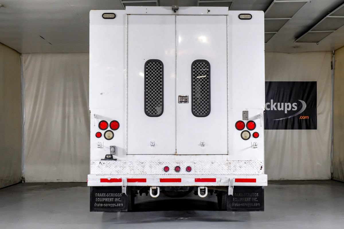 Used 2012 Ford F550 2WD Regular Cab Super Duty w/ Payload Upgrade Pkg image 9
