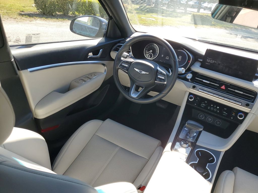 Certified 2025 Genesis G70 2.5T image 21