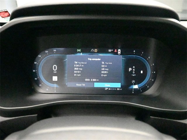 Used 2025 Volvo XC40 B5 Core image 10