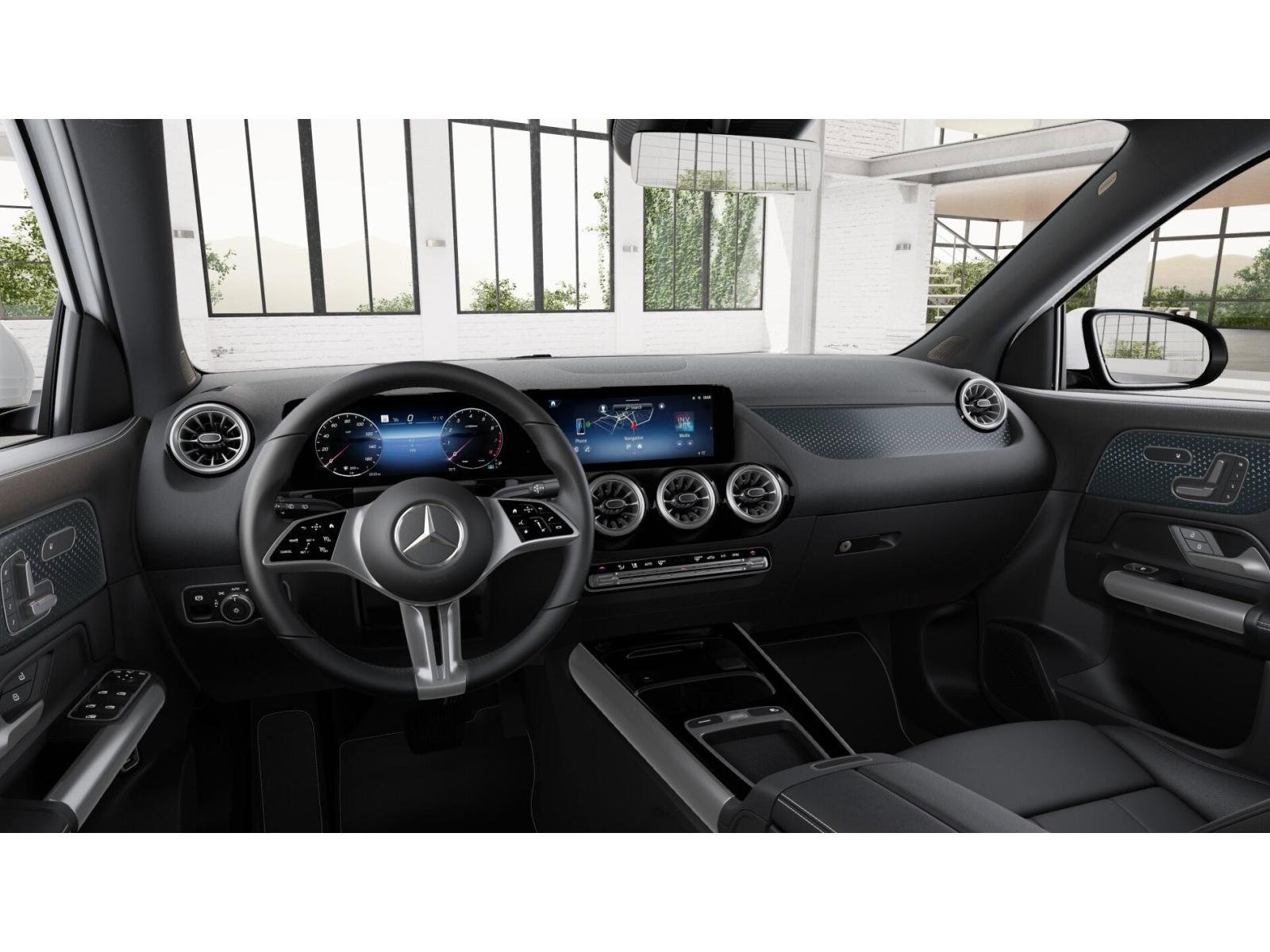 New 2026 Mercedes-Benz GLA 250 4MATIC image 3