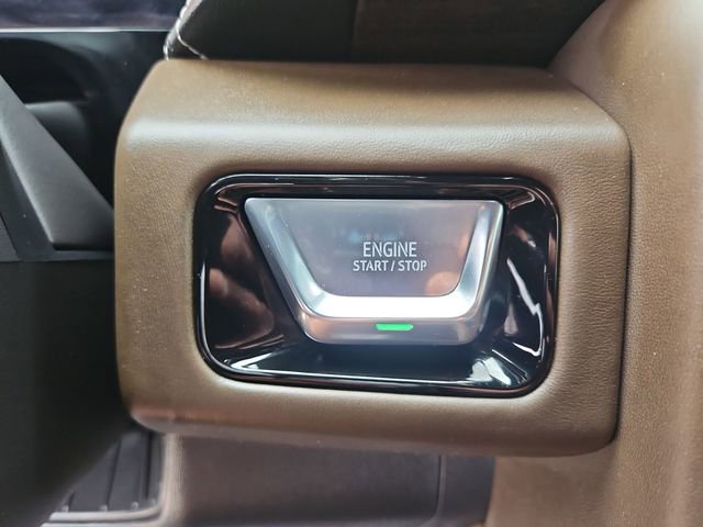 Used 2025 GMC Yukon Denali Ultimate image 17