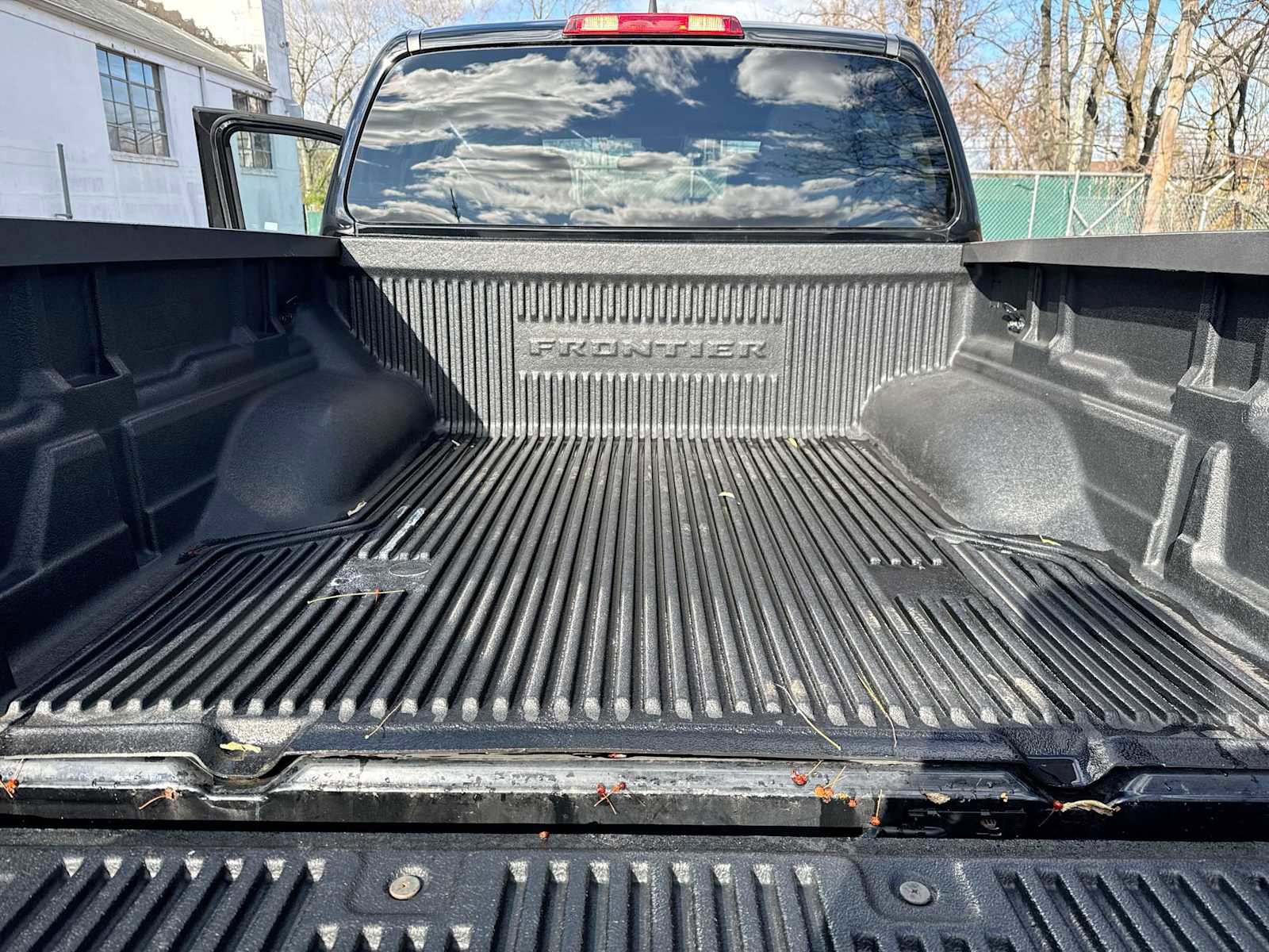 Used 2022 Nissan Frontier S w/ Technology Package image 30