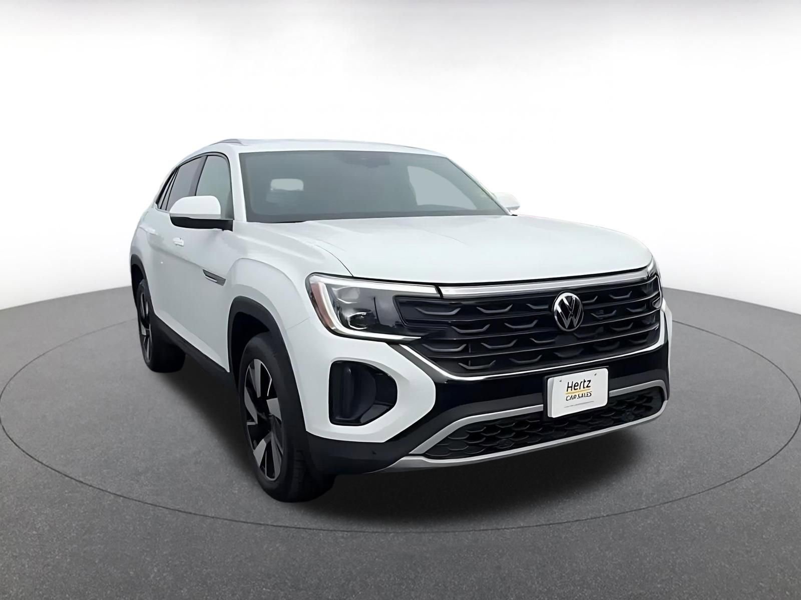 Used 2025 Volkswagen Atlas Cross Sport SE FWD image 3