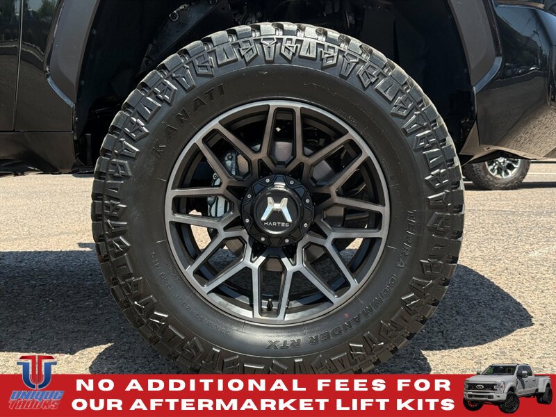 Used 2025 Toyota Tundra Limited w/ TRD Off-Road Package AWD/4WD image 12