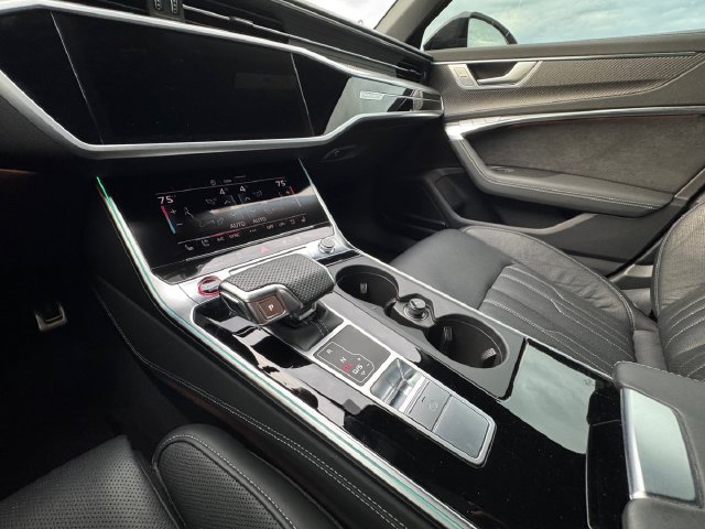 Used 2025 Audi S6 Premium Plus w/ Premium Plus Package AWD/4WD image 9