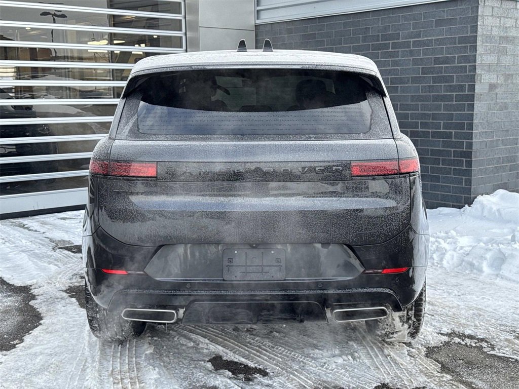 New 2026 Land Rover Range Rover Sport Dynamic SE image 4