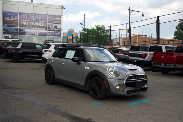 Used 2019 MINI Cooper S FWD image 1